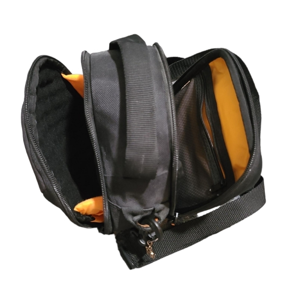 CASE LOGIC zippered camera bag - Picture 2 of 13